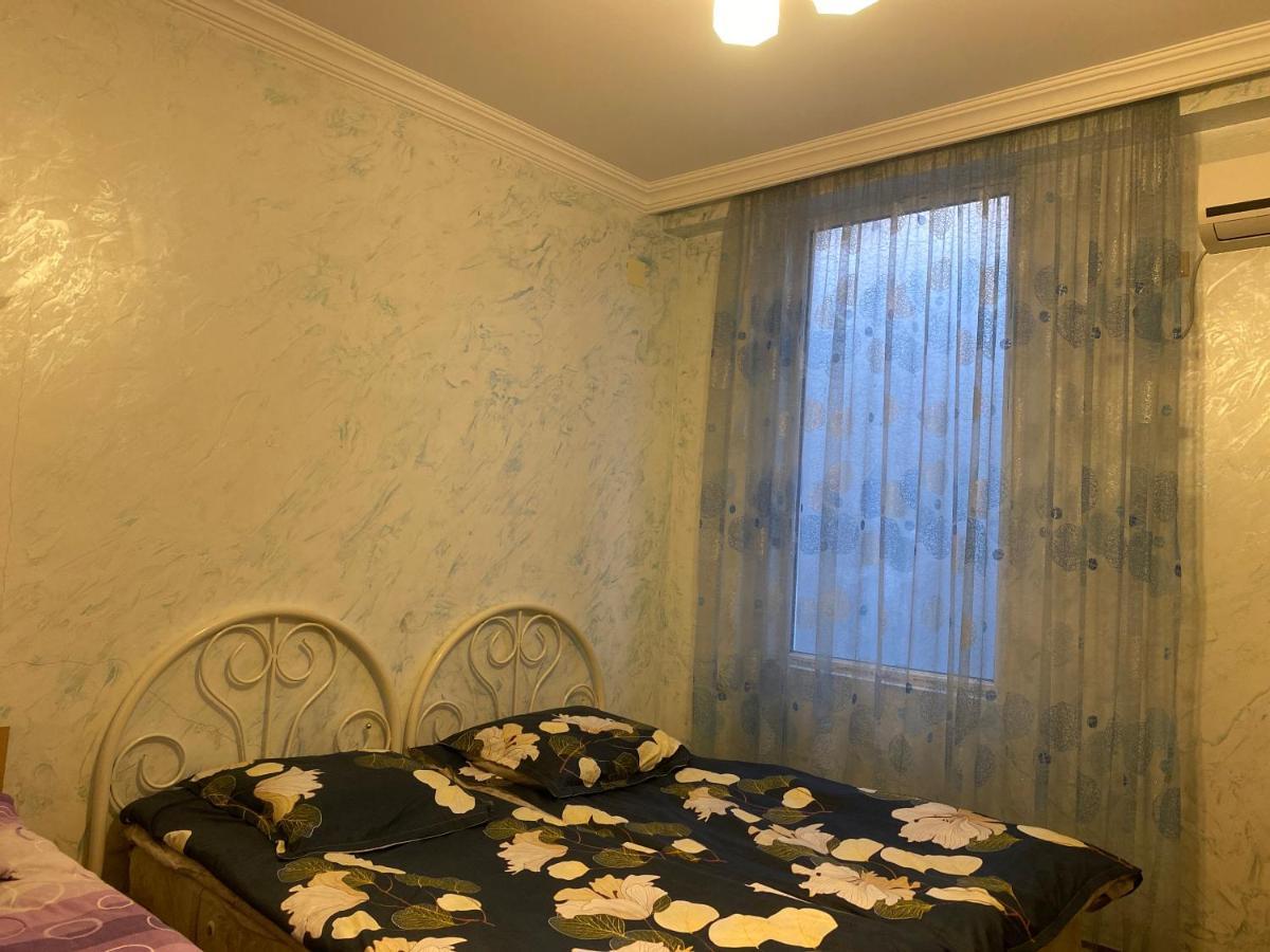 Merab House Batumi Esterno foto