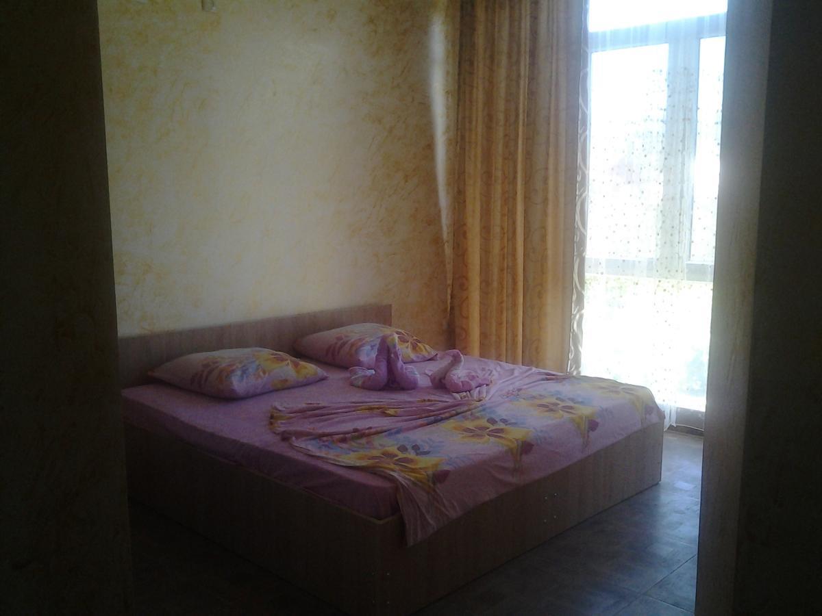 Merab House Batumi Esterno foto
