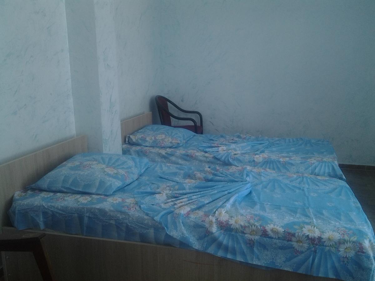 Merab House Batumi Esterno foto