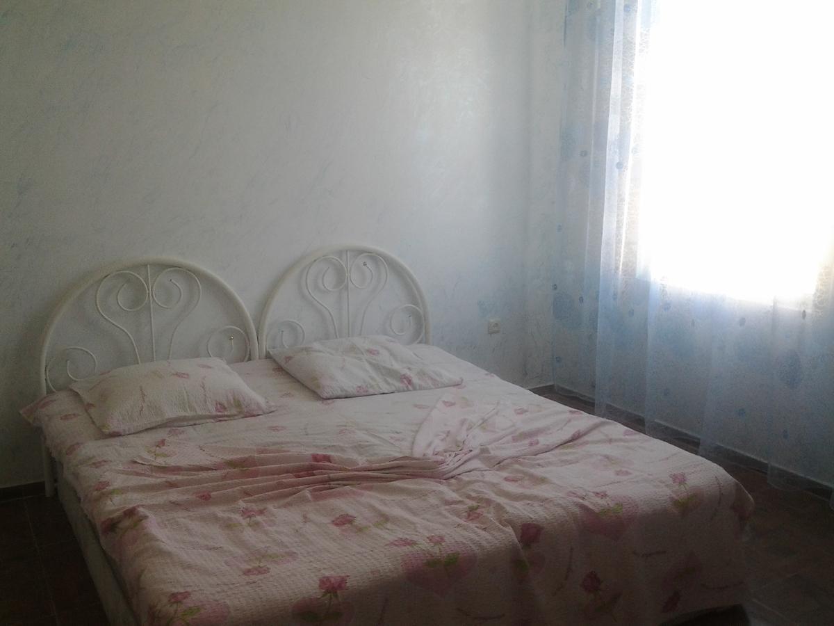 Merab House Batumi Esterno foto